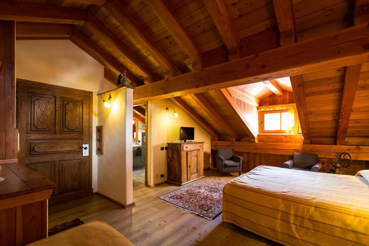 Hotel Lyshaus Грессоне-Сен-Жан Экстерьер фото