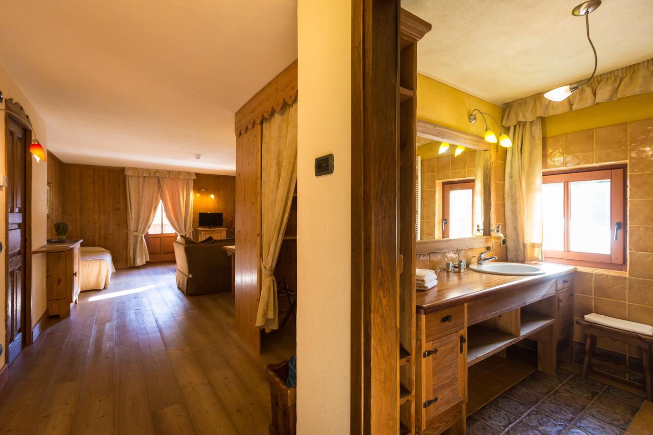 Hotel Lyshaus Грессоне-Сен-Жан Экстерьер фото