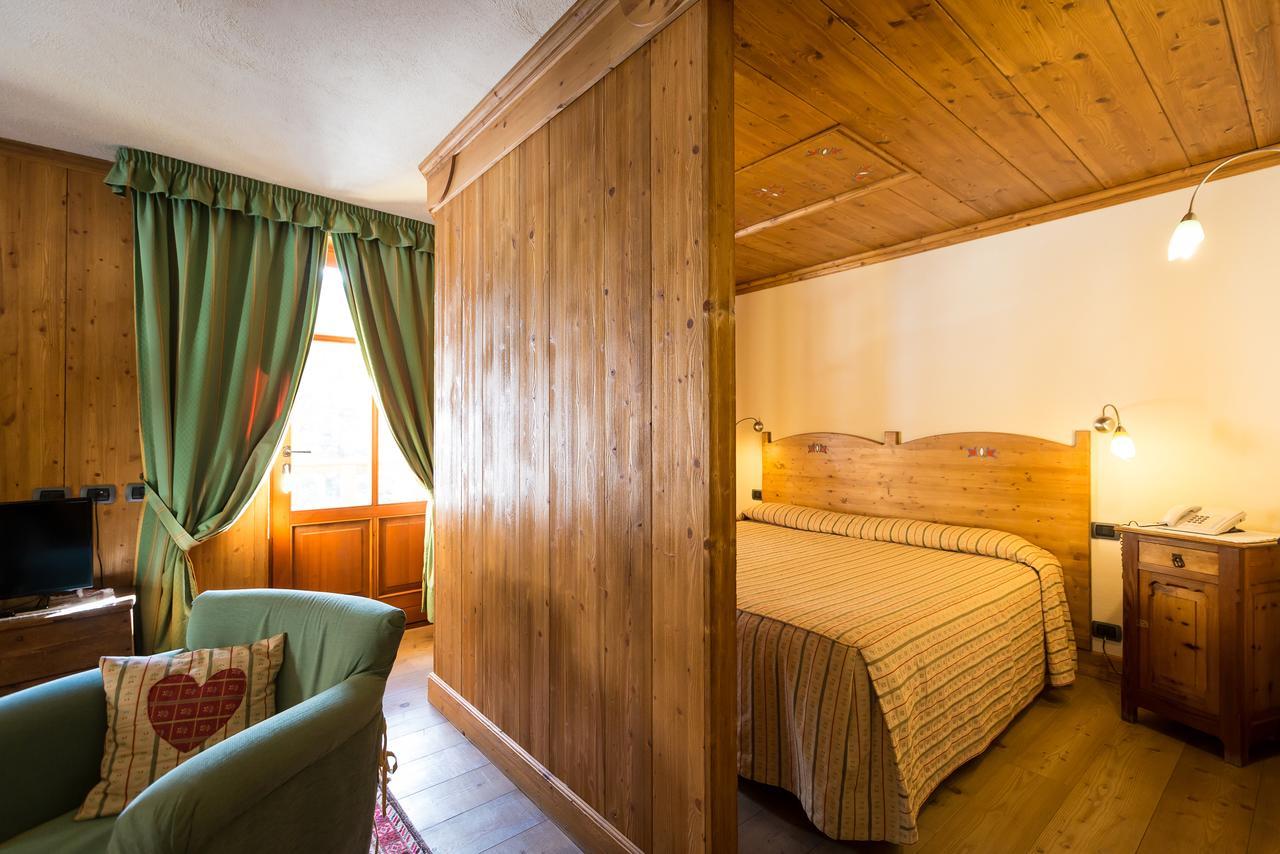 Hotel Lyshaus Грессоне-Сен-Жан Экстерьер фото
