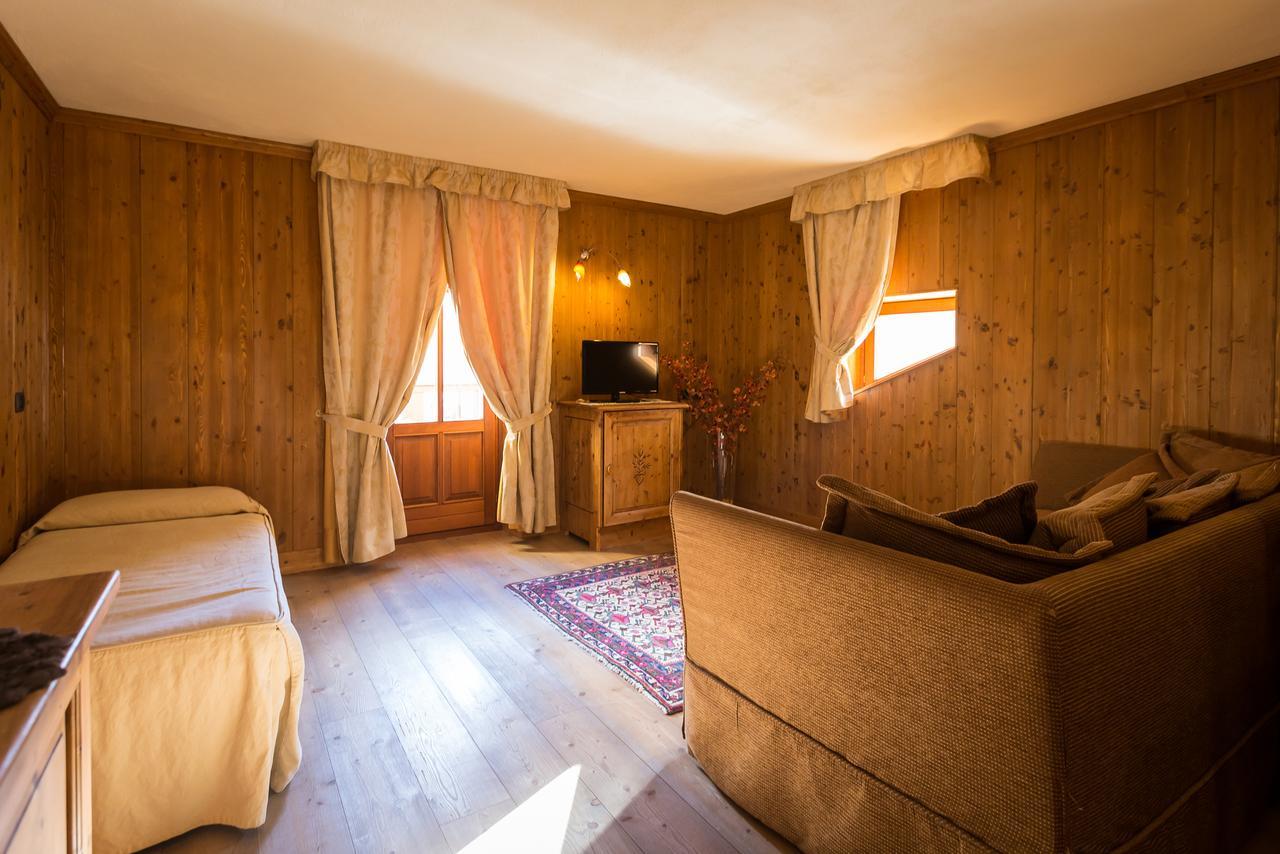 Hotel Lyshaus Грессоне-Сен-Жан Экстерьер фото