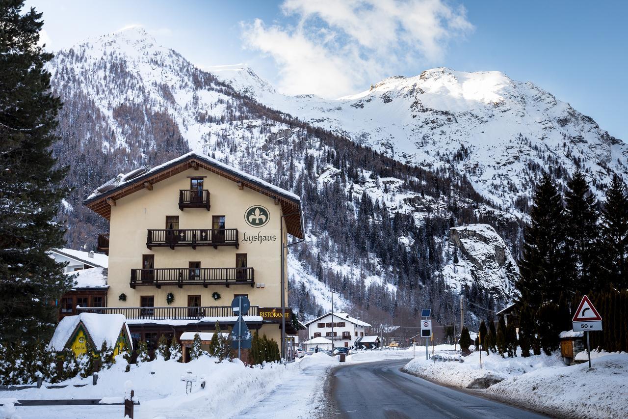Hotel Lyshaus Грессоне-Сен-Жан Экстерьер фото