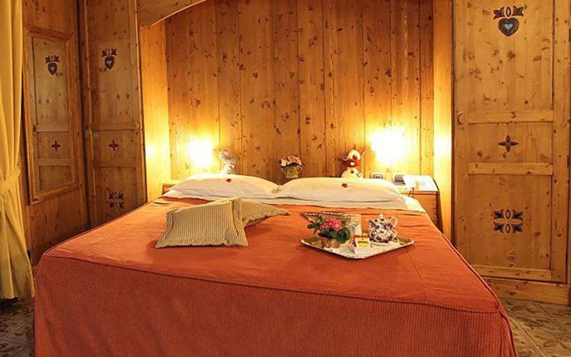 Hotel Lyshaus Грессоне-Сен-Жан Экстерьер фото